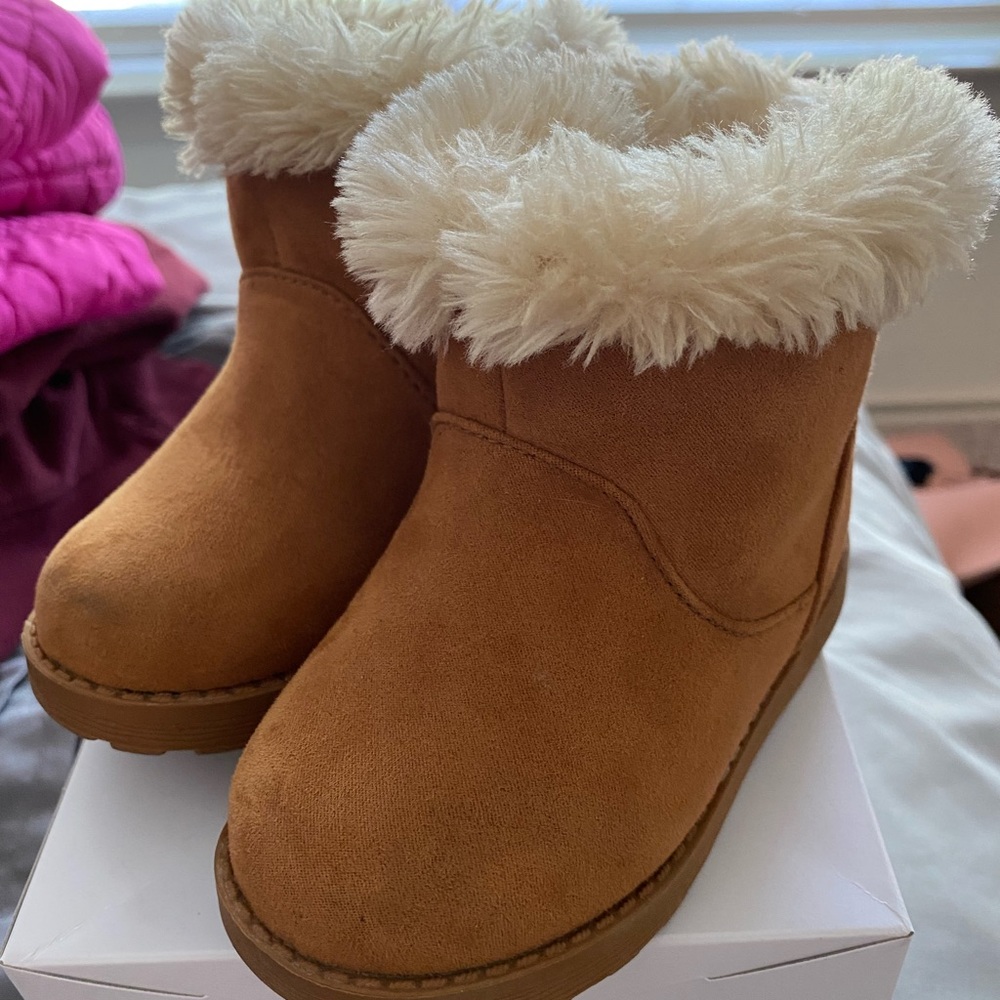 Baby girl boots